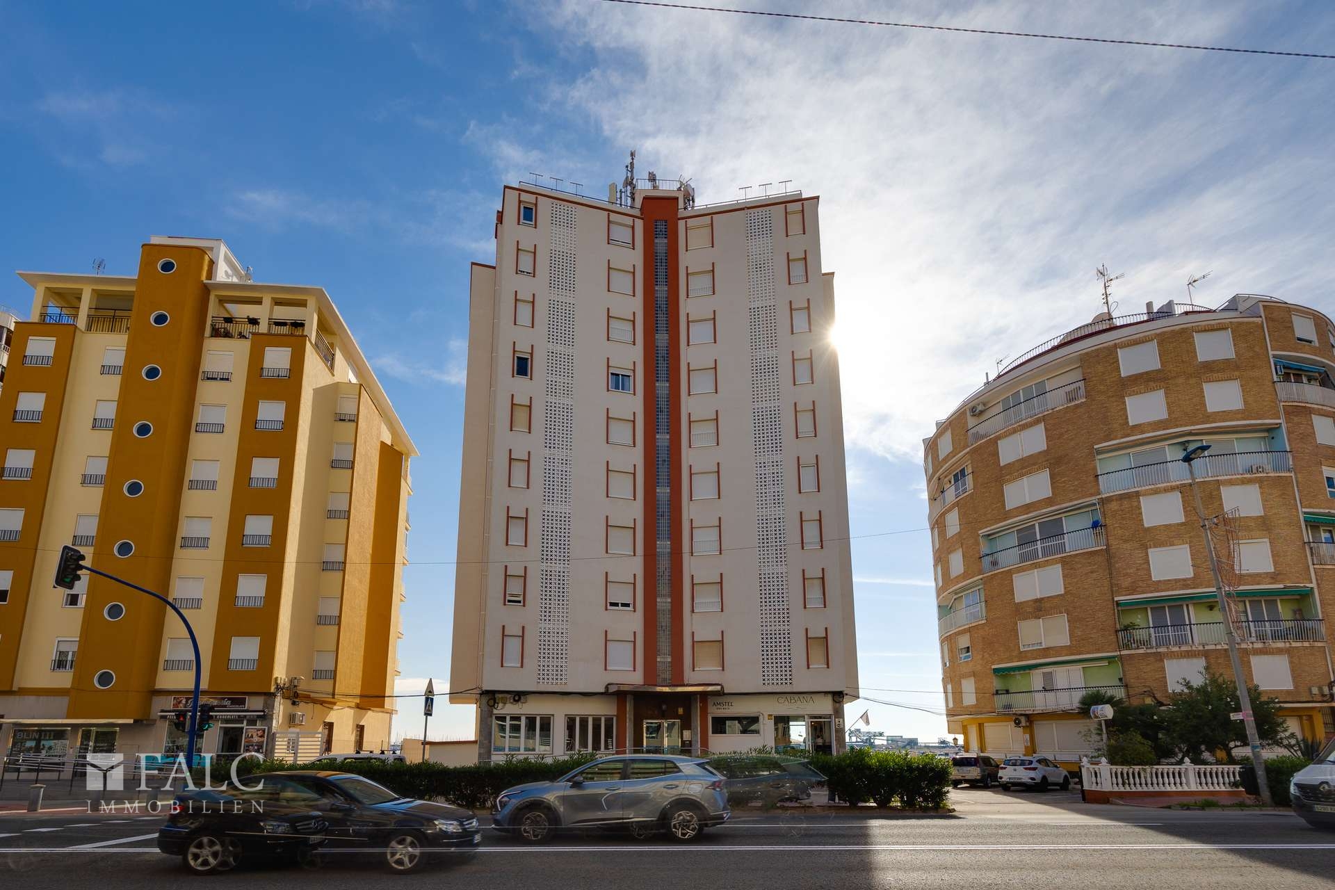 Dein Hochhaus / Your high-rise building / Tu edificio de gran altura